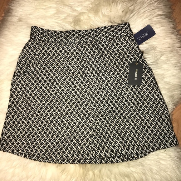 💕Forever 21 | Black Chevron Wool-Blend Skirt - Picture 3 of 5